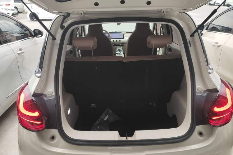 Used Wuling Bingo 2025 333 km Lingxi Deluxe Edition Trunk