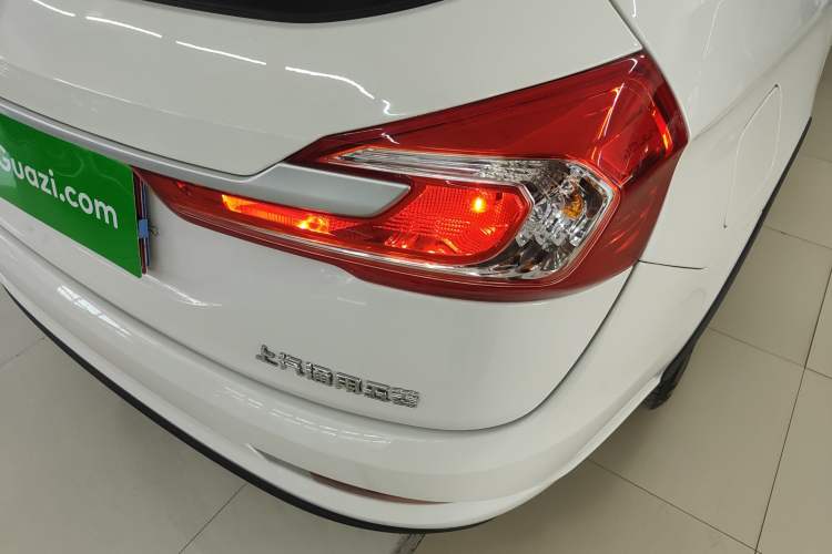 Used Baojun 310W 2017 1.5L Manual Comfort Version China VI Emission Standard