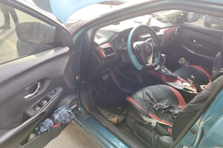 Used Nissan Lannia 2016 1.6L CVT Smart Cool Edition Driver Seat