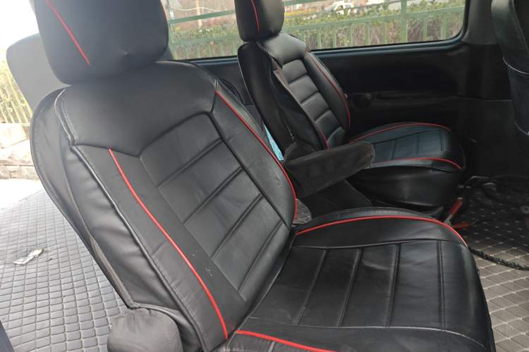 Used JAC Group Refine 2015 2.0L Shuttle Gasoline Long-Wheelbase Comfort Version HFC4GA3-3D
