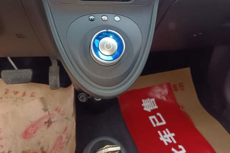 Used ORA Black Cat 2021 351 km Luxury Version Gear Lever