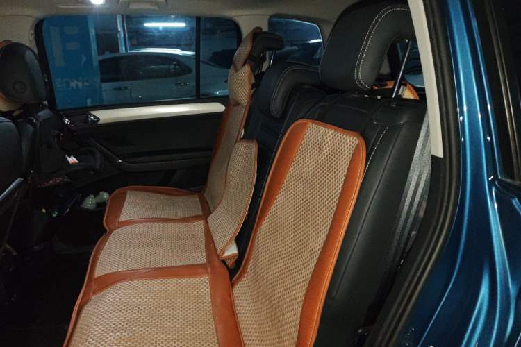 Used Volkswagen Touran 2018 Volkswagen Touran L 280TSI DSG Comfort Edition 7 Seats China V Emission Standard Left Rear Seat