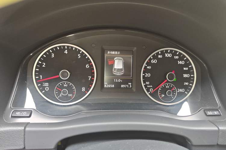 Used Volkswagen Tiguan 2016 300TSI Automatic All-Wheel Drive Luxury Edition Instrument Cluster