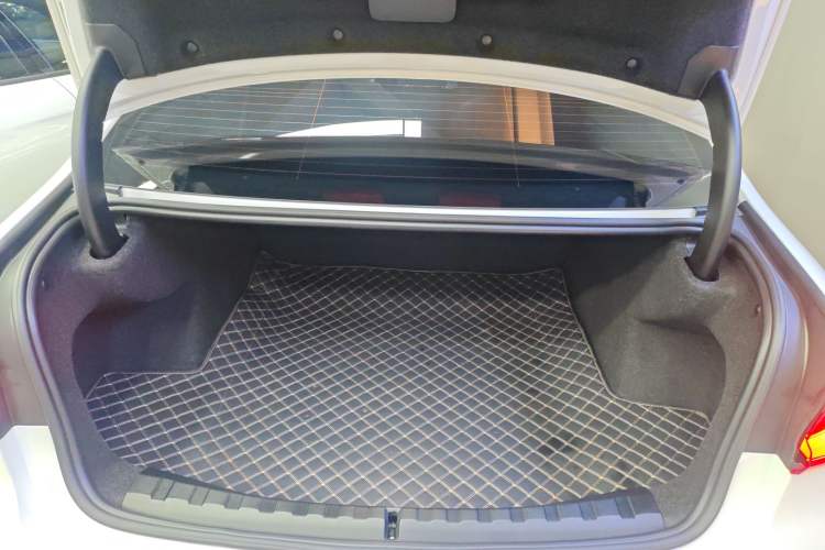 Used BMW 3 Series 2025 330Li M Sport Shadowline Package