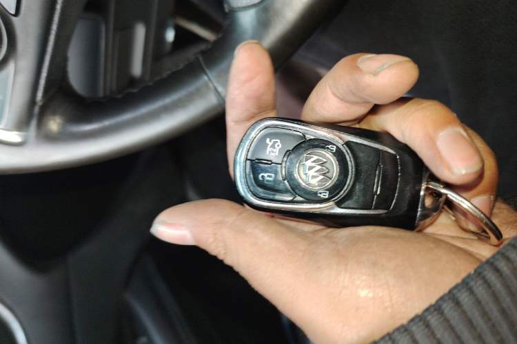 Used Buick LaCrosse 2016 Revised Version 28T Elite Edition
