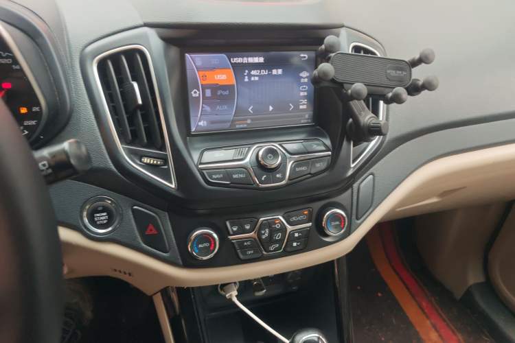 Used Chery Tiggo 5 2014 2.0L CVT Family Deluxe Edition