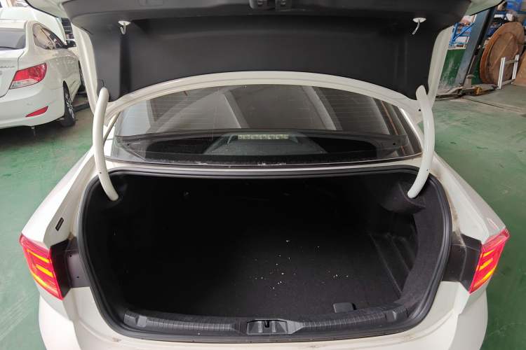 Used Volkswagen Lamando 2017 230TSI DSG Fashion Edition
