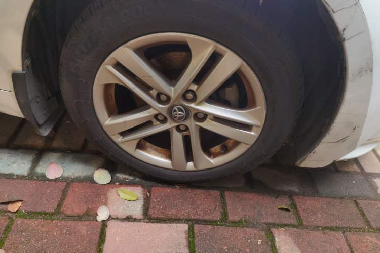 Used Toyota Levin 2019 Dual-Engine 1.8H E-CVT Luxury Edition China VI Standard