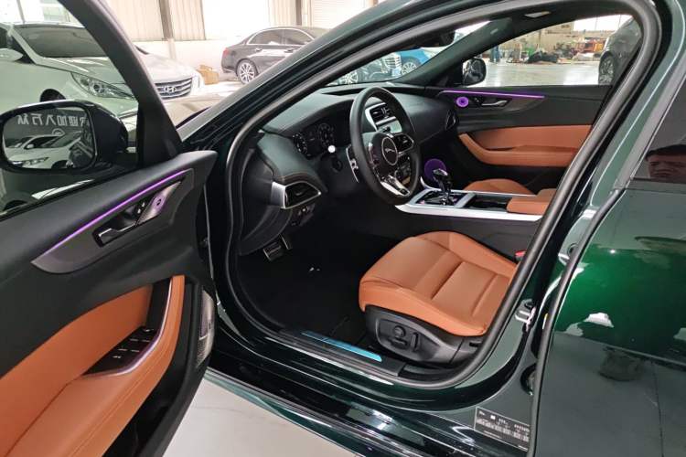 Used Jaguar XEL 2025 2.0T 250 PS R-DYNAMIC 90th Anniversary Edition