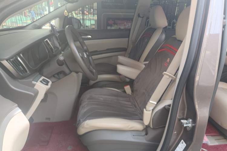 Used Buick GL8 2011 2.4L LT Luxury Business Executive Edition