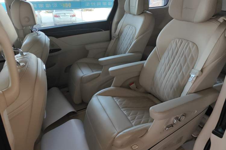 Used Buick GL8 2020 Avenir Avia Six-Seat Deluxe Edition
