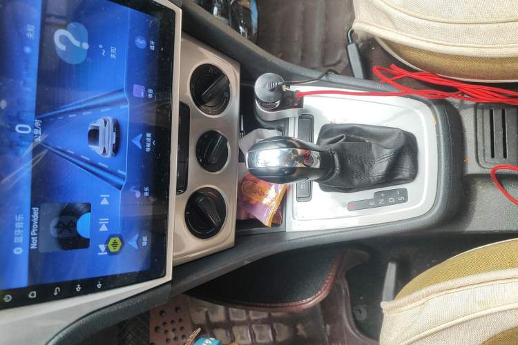 Used Volkswagen Lavida 2013 Revised Classic 1.6L Automatic Fashion Edition