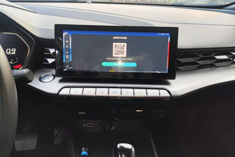 Used MG 5 2021 Revised Version 180 DVVT CVT Youth Luxury Edition
