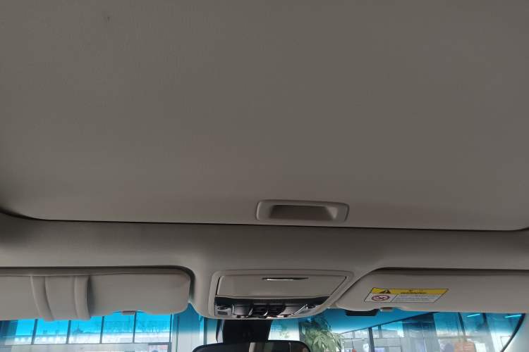 Used Honda Elysion 2022 2.0L eHEV Luxury Edition
