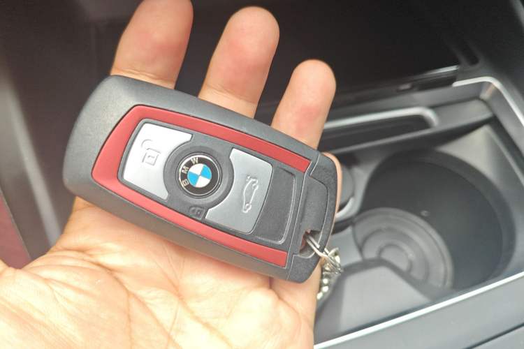 Used BMW 2 Series 2019 225i Sport Design Package Vehicle Key