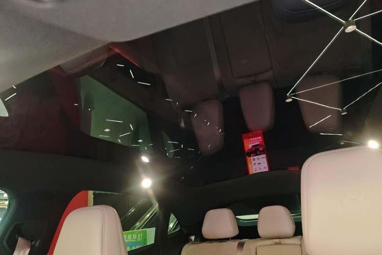 Used ONVO L60 2024 60 kWh All-Wheel Drive