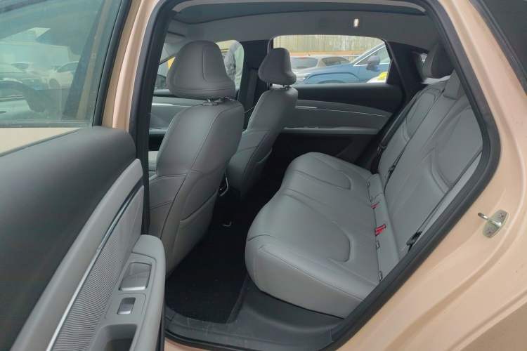 Used XPeng MONA M03 2024 620 with Ultra-Long Range