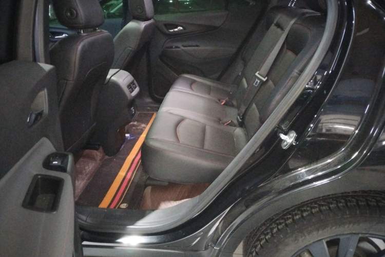 Used Chevrolet Equinox 2023 Mild Hybrid 2.0T RS Smart Boundary-Pushing Edition
