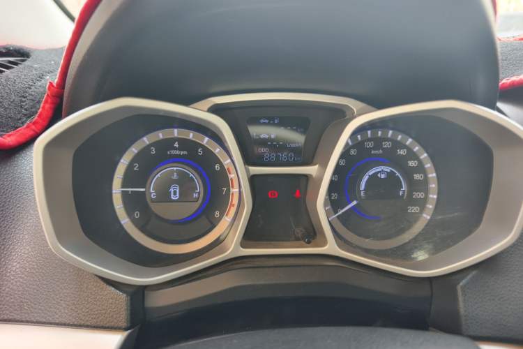 Used JAC Group Refine S3 2014 1.5L Manual Luxury Smart Model Odometer Close Up