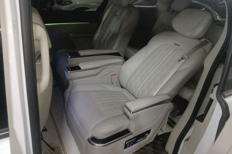 Used Buick GL8 2022 ES Landtrek 653T Comfort Edition
