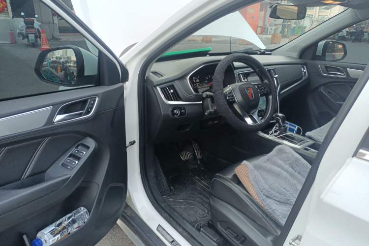 Used Roewe RX5 2018 20T Two-Wheel Drive Automatic Internet Smart Edition