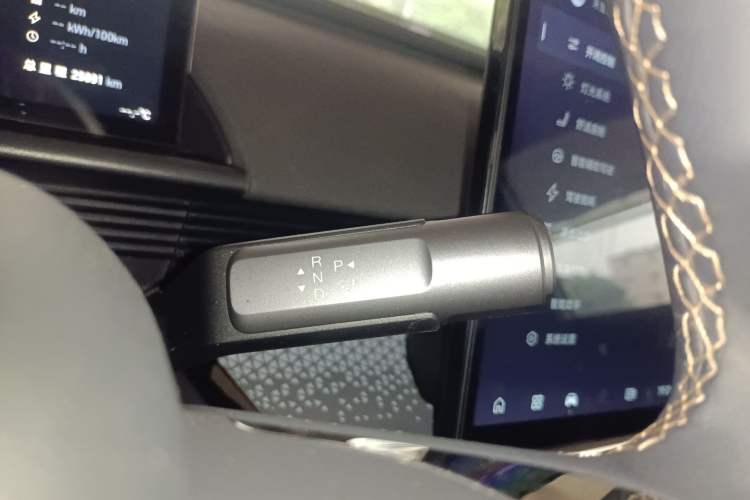 Used Toyota BZ 3X 2025 520 Pro+ Gear Lever