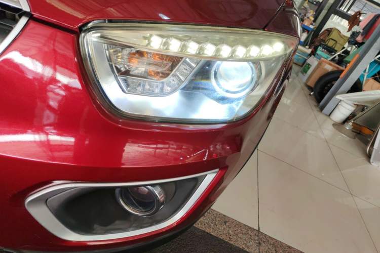 Used Bestune X80 2013 2.0L automatic comfort version
