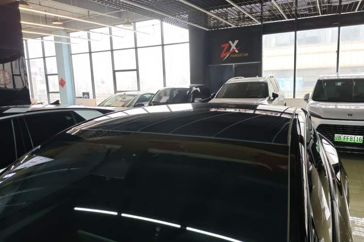 Used Tesla Model Y 2023 Rear-Wheel-Drive Version
