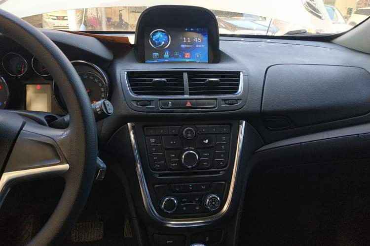 Used Buick Encore 2015 1.4T Automatic Two-Wheel Drive Urban Elite Version