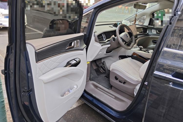 Used Denza D9 2022 DM-i 970 Four-Wheel Drive Flagship Model