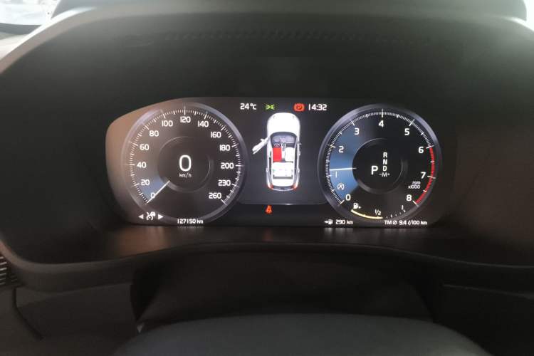 Used Volvo XC40 2020 T4 Four-Wheel Drive Smart & Sporty Edition Instrument Cluster