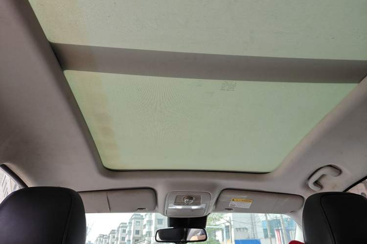 Used Roewe RX8 2018 30T Smart Connectivity Two-Wheel Drive Supreme Edition Headliner