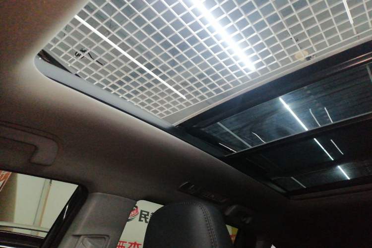 Used Toyota Highlander 2018 2.0T Four-Wheel Drive Prestige Version 7 Seats China V Emission Standard