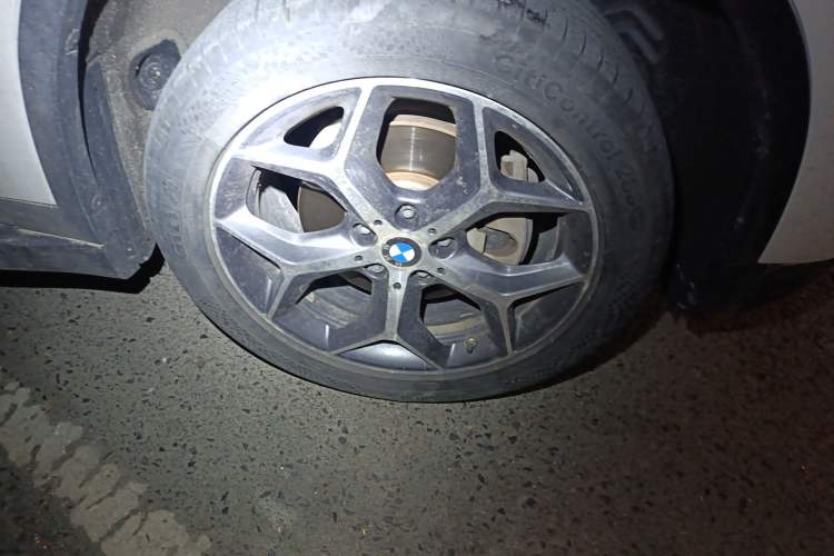 Used BMW X1 2018 sDrive18Li Luxury Model Right Front Wheel Hub