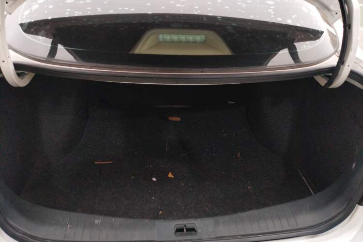 Used Dongfeng Junfeng E11K 2019 Standard Model