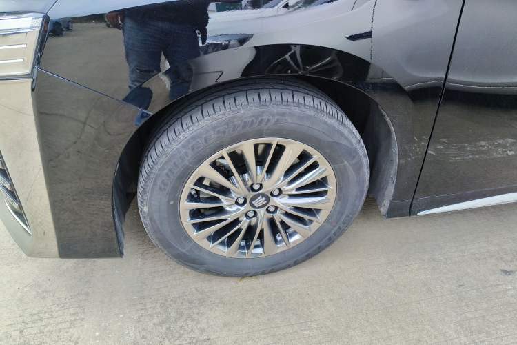 Used Toyota Vellfire 2021 Crown Dual-Engine 2.5L HV Supreme Edition
