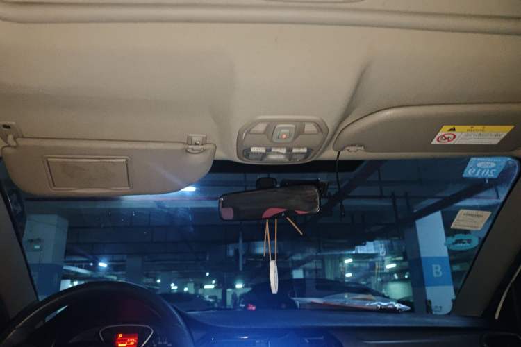 Used Citroen Elysee 2015 ZhiShang Edition 1.6L Automatic Comfort Version
