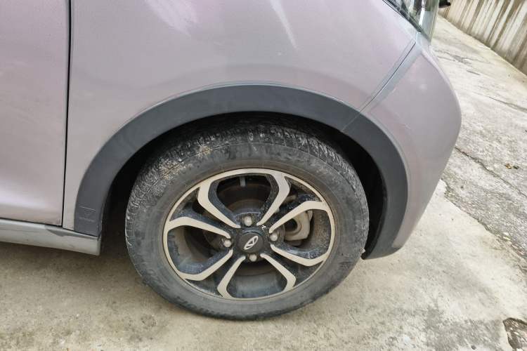 Used Chery Little Ant 2021 150 000 Yuan Ant Fan Edition New Ant Cool Version Lithium Iron Phosphate Right Front Wheel Hub