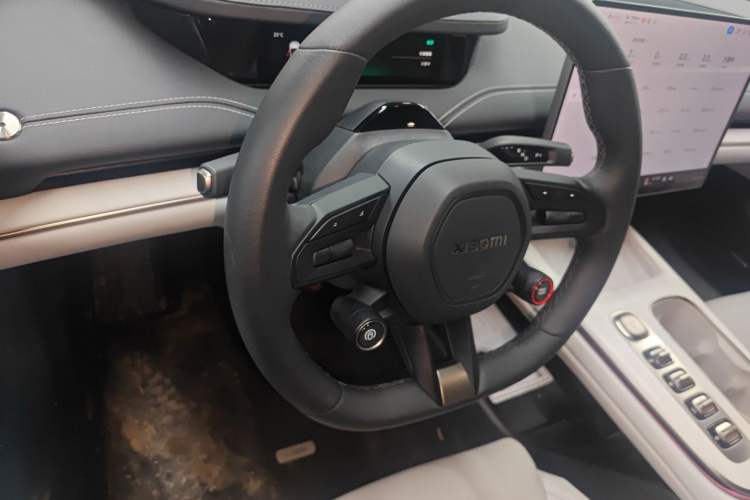 Used Xiaomi Auto SU7 2024 Four-Wheel Drive Ultra-Long Range Advanced Intelligent Driving Max Edition