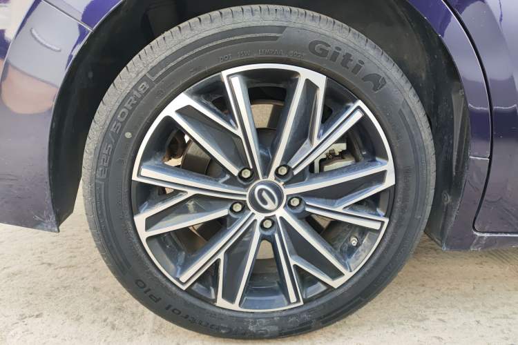 Used GAC Trumpchi Trumpchi E8 2024 Honor Series 2.0L Honor Edition
