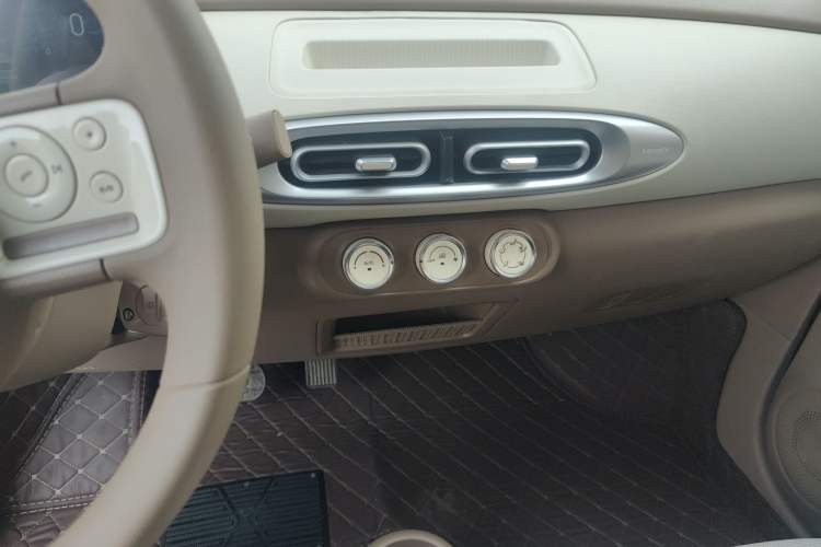 Used Wuling Hongguang MINIEV 2025 Four-Door Version Advanced Edition
