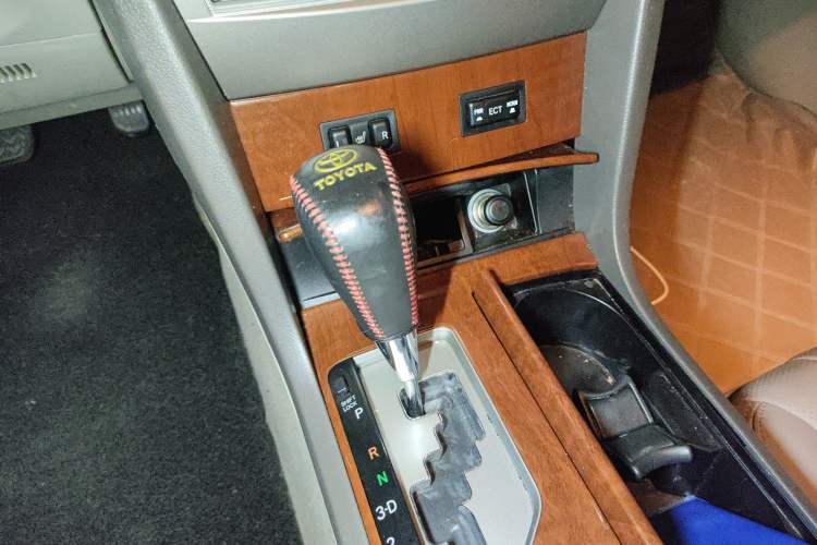 Used Toyota Camry 2013 200G Classic Luxury Edition