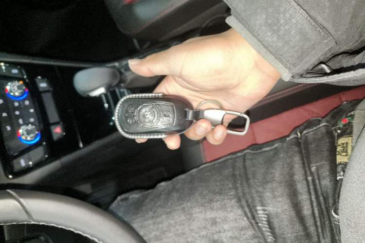 Used Buick Encore 2016 18T Automatic Two-Wheel Drive Urban Elite Model