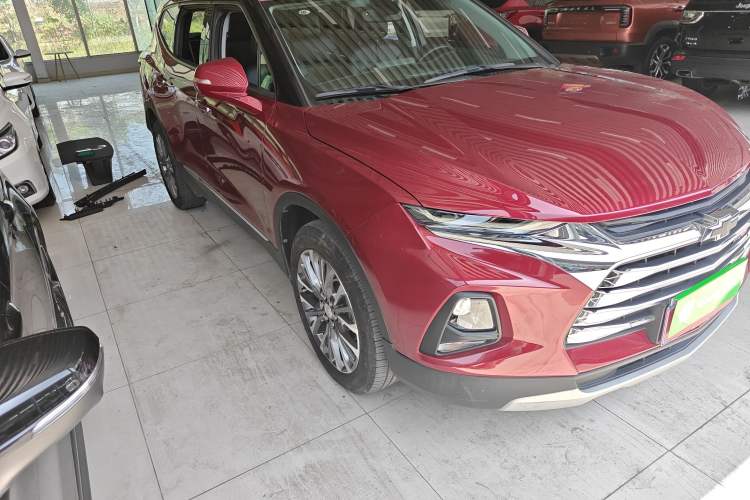 Used Chevrolet Blazer 2020 650T 7-Seater WEI Version Front Right 45 Deg