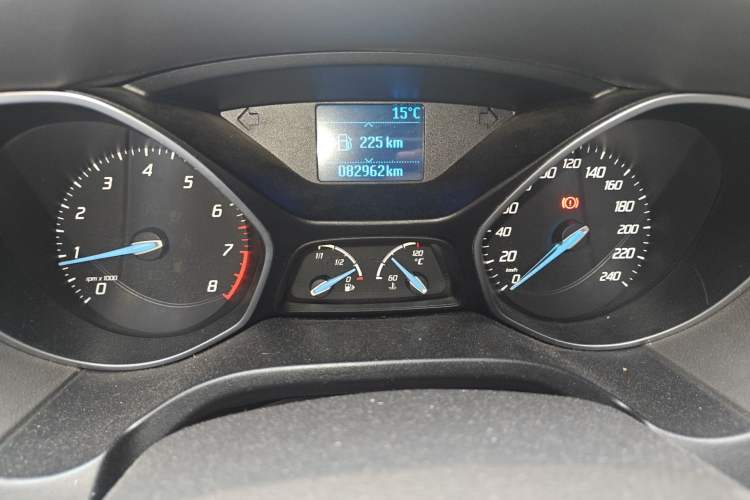 Used Ford Focus 2012 Sedan 1.6L Manual Fashion Edition