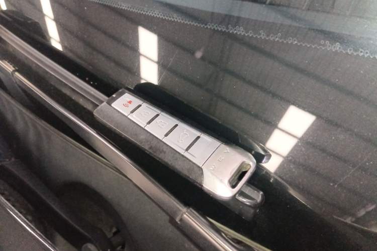 Used Wey VV6 2021 2.0T Two-Wheel Drive Smart Plus
