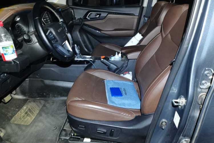 Used Isuzu D-MAX 2021 1.9T Automatic 4x4 Diesel Global Changle Leading RZ4E
