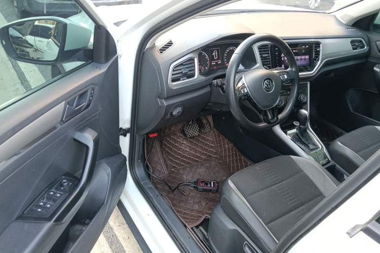 Used Volkswagen T-ROC 2021 280TSI DSG Two-Wheel Drive Elite Connect Edition