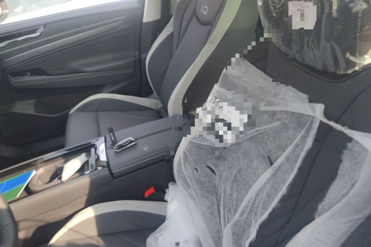 Used Volkswagen ID.7 VIZZION 2024 PRO Model Left Front Seat