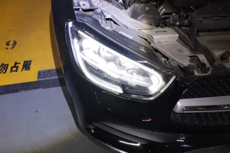 Used Mercedes-Benz GLC 2021 GLC 300 L 4MATIC Dynamic Model Right Front Headlight